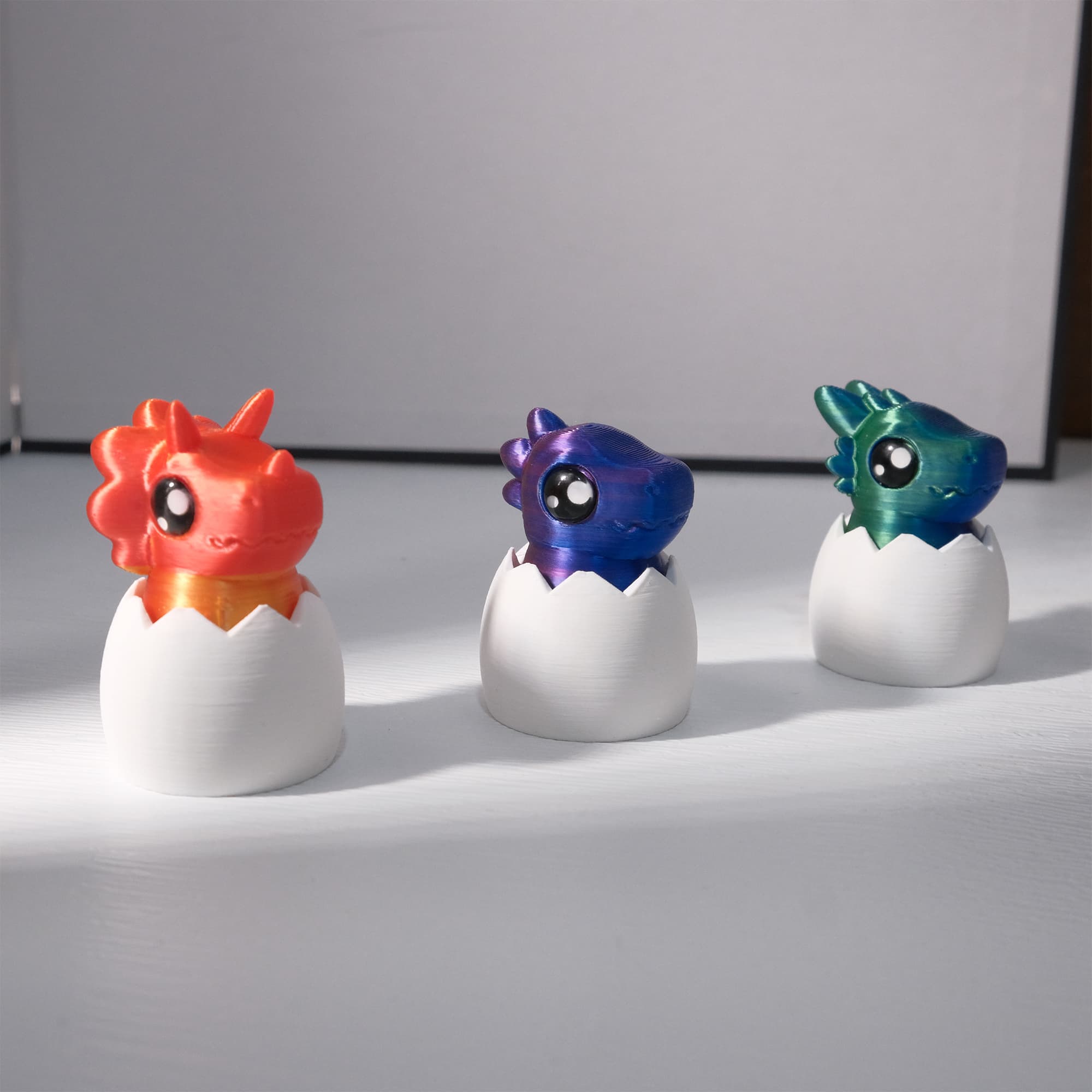 1PC 3D Printed Dinosaur Egg Fidget Figure, Cute Pressable Dino Hatchling Desk Toy, Mini Interactive Collectible Ornament, 3 Colors