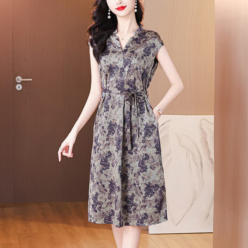 Elegant And Chic Printed Midi Dress For Women