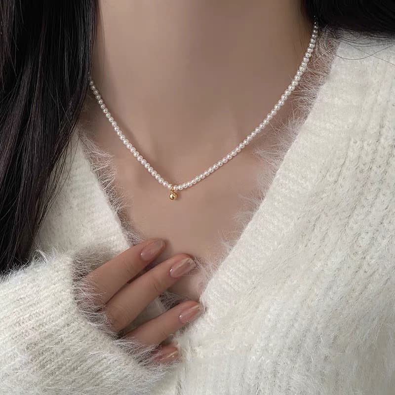 Niche Delicate Faux Pearl Necklace Women Elegant Temperament High End Collarbone Choker Sweater Chain