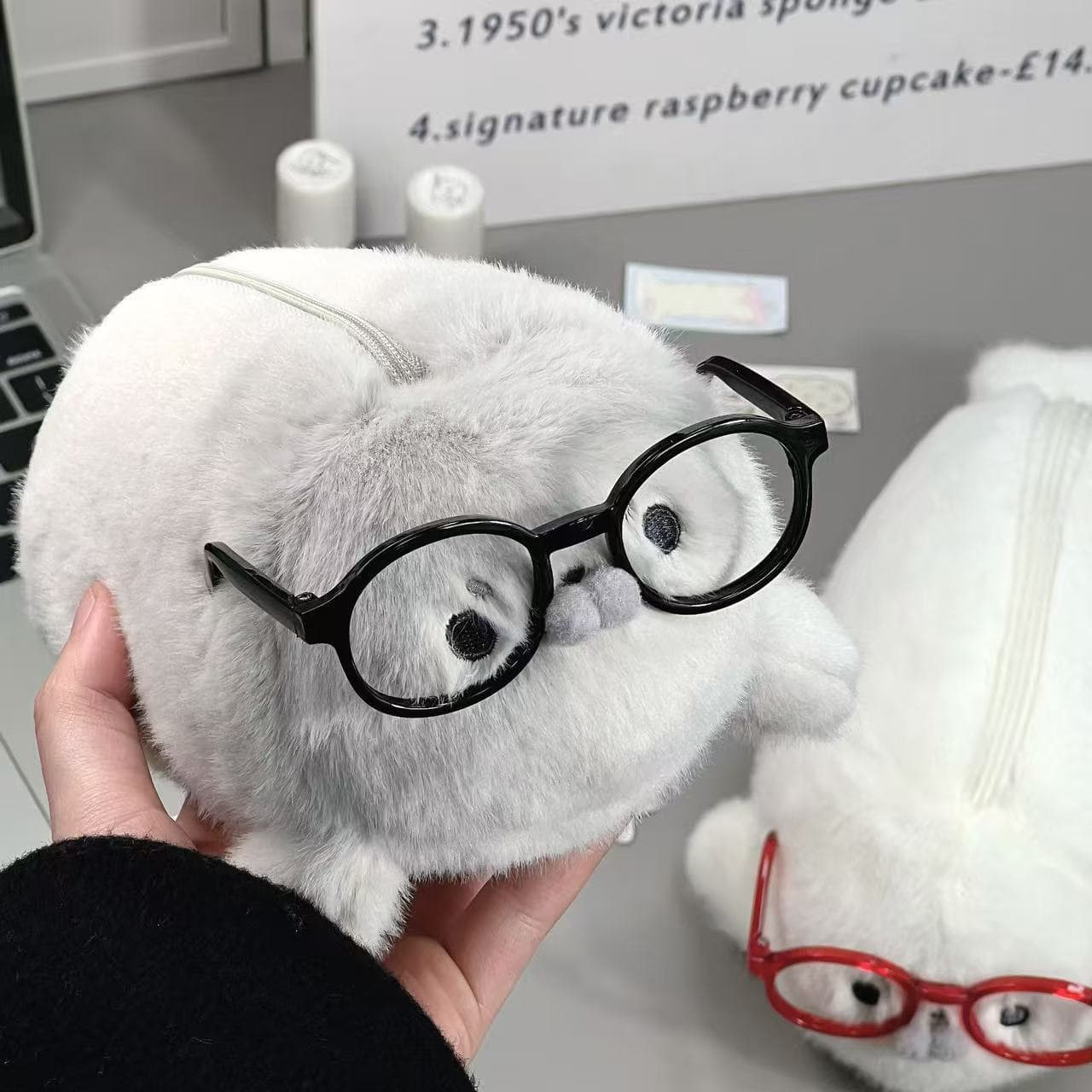 Round Chubby Porthole-seal Pencil Case