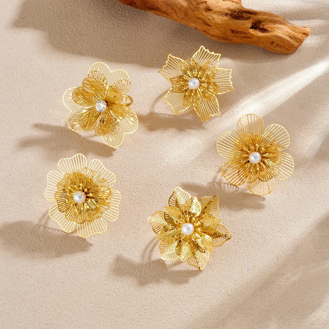 Creative Hollow Mesh Three-dimensional Flower Ring