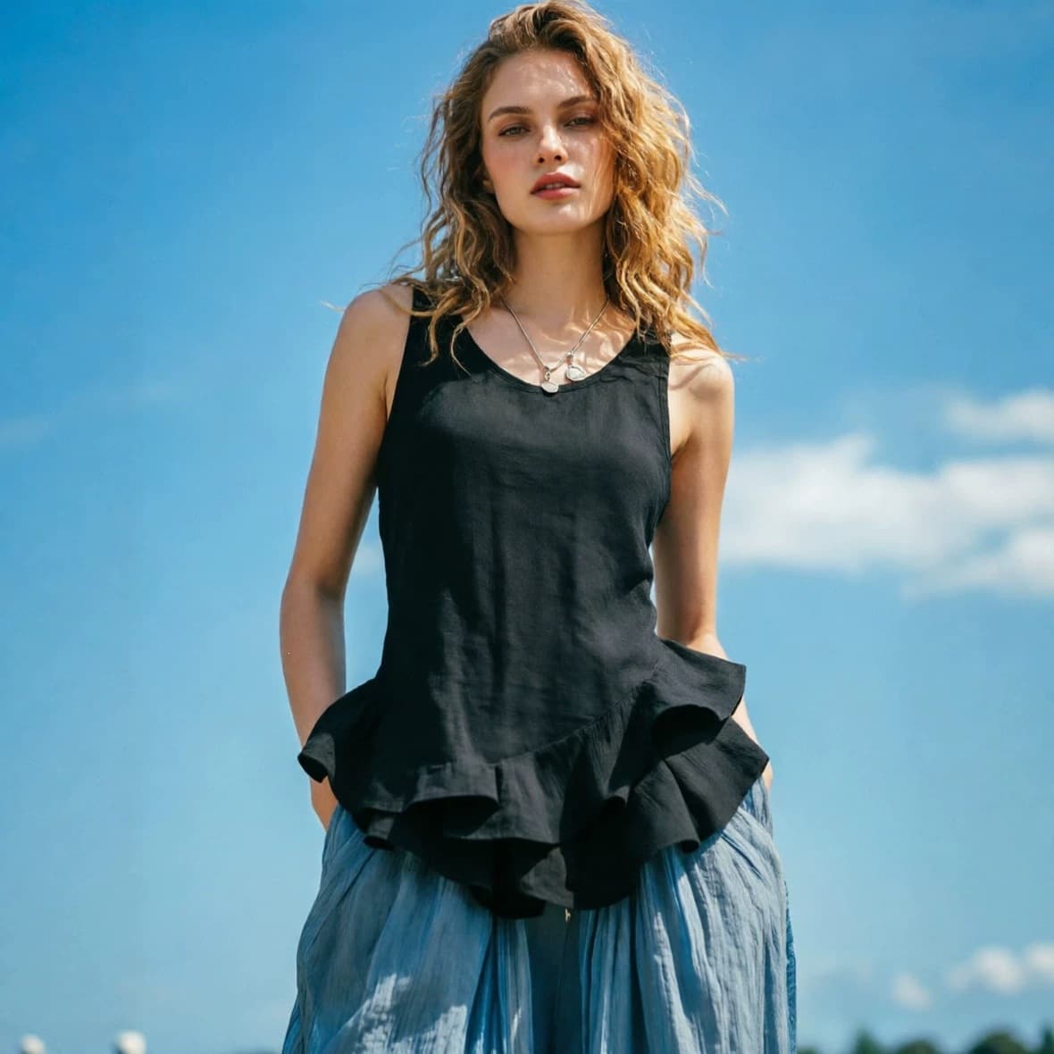 Summer Casual Ruffled-edge Sleeveless Womens Top