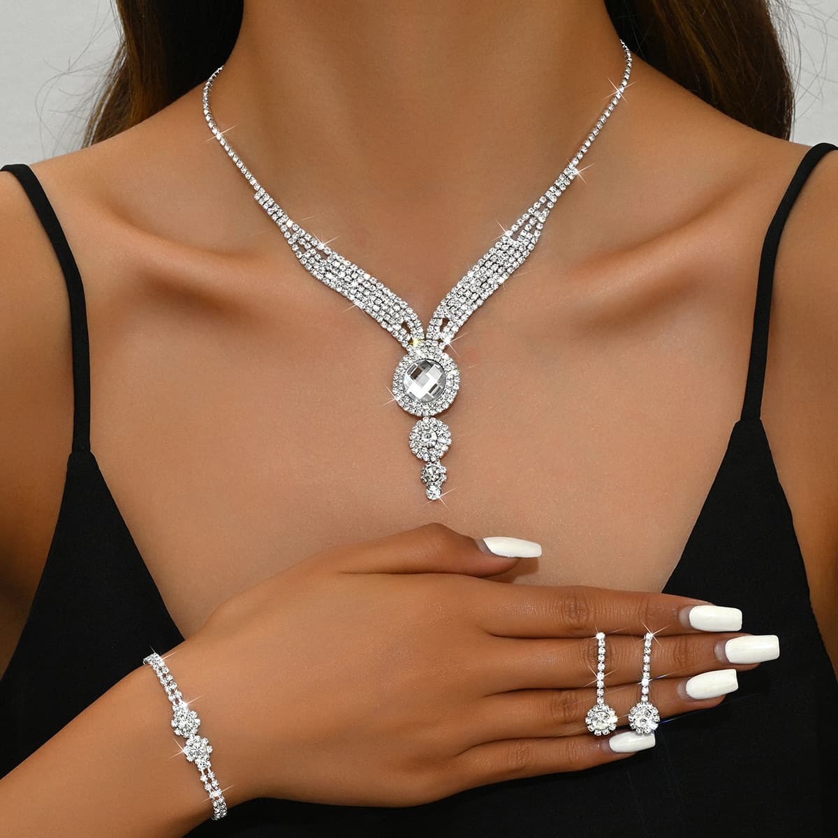 European And American New Style Geometric Tassel Necklace, Earrings, And Bracelet Three-Piece Set, Fashionable And High-End Full Diamond Silver-Plated Jewelry Set