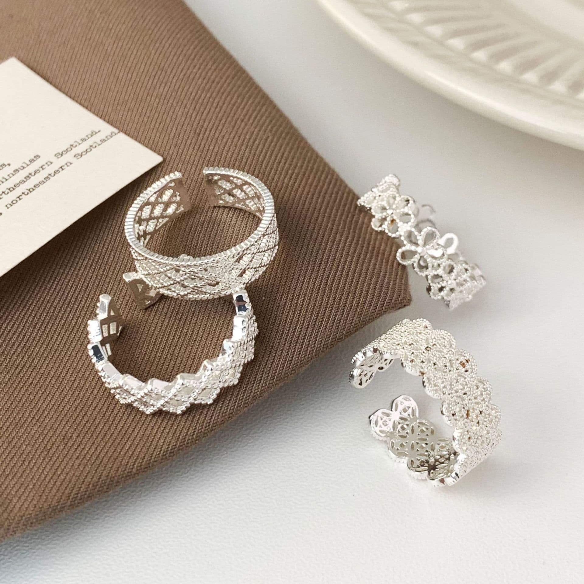 Simple, Fashionable, Light Luxury, High-End Silver Hollow-Out Ring Collection, Everyday Versatile Niche Design Earrings For Women