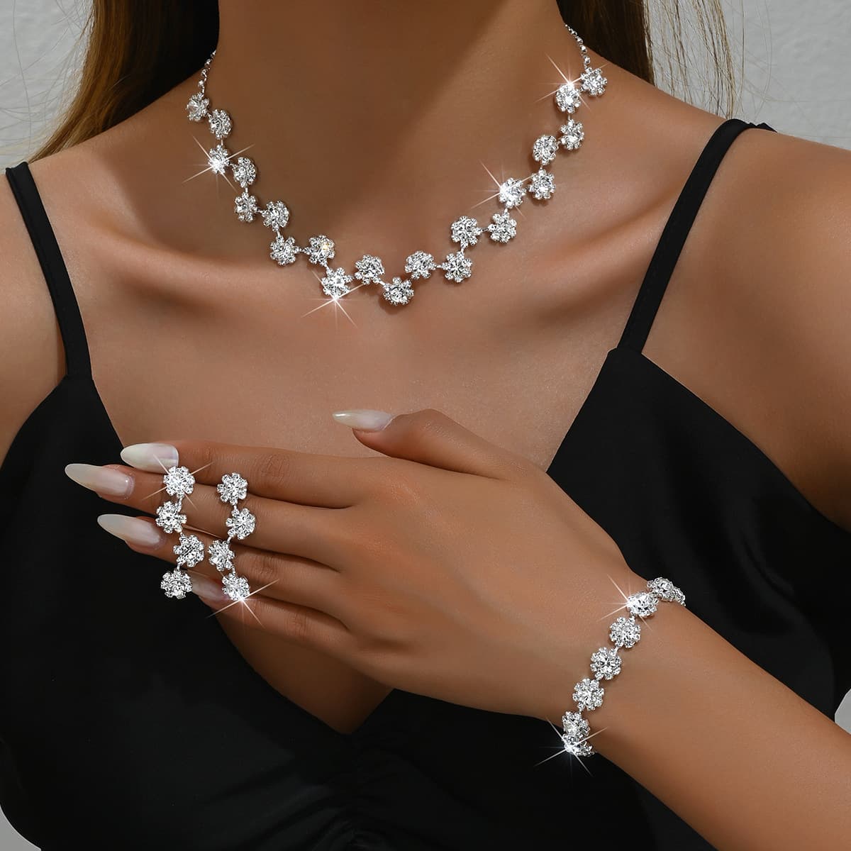 French-Style New Full Diamond Flower Necklace, Earrings, And Bracelet Three-Piece Set, Fashionable And Sweet Bridal Party Jewelry Set