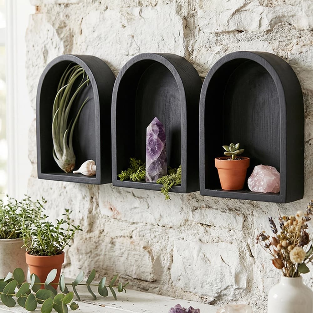 New Arrival Door-Shape Black Wooden Creative Wall-Mounted Flower Pot Shelf